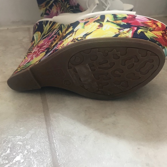 Dollhouse shoes - Picture 4 of 6